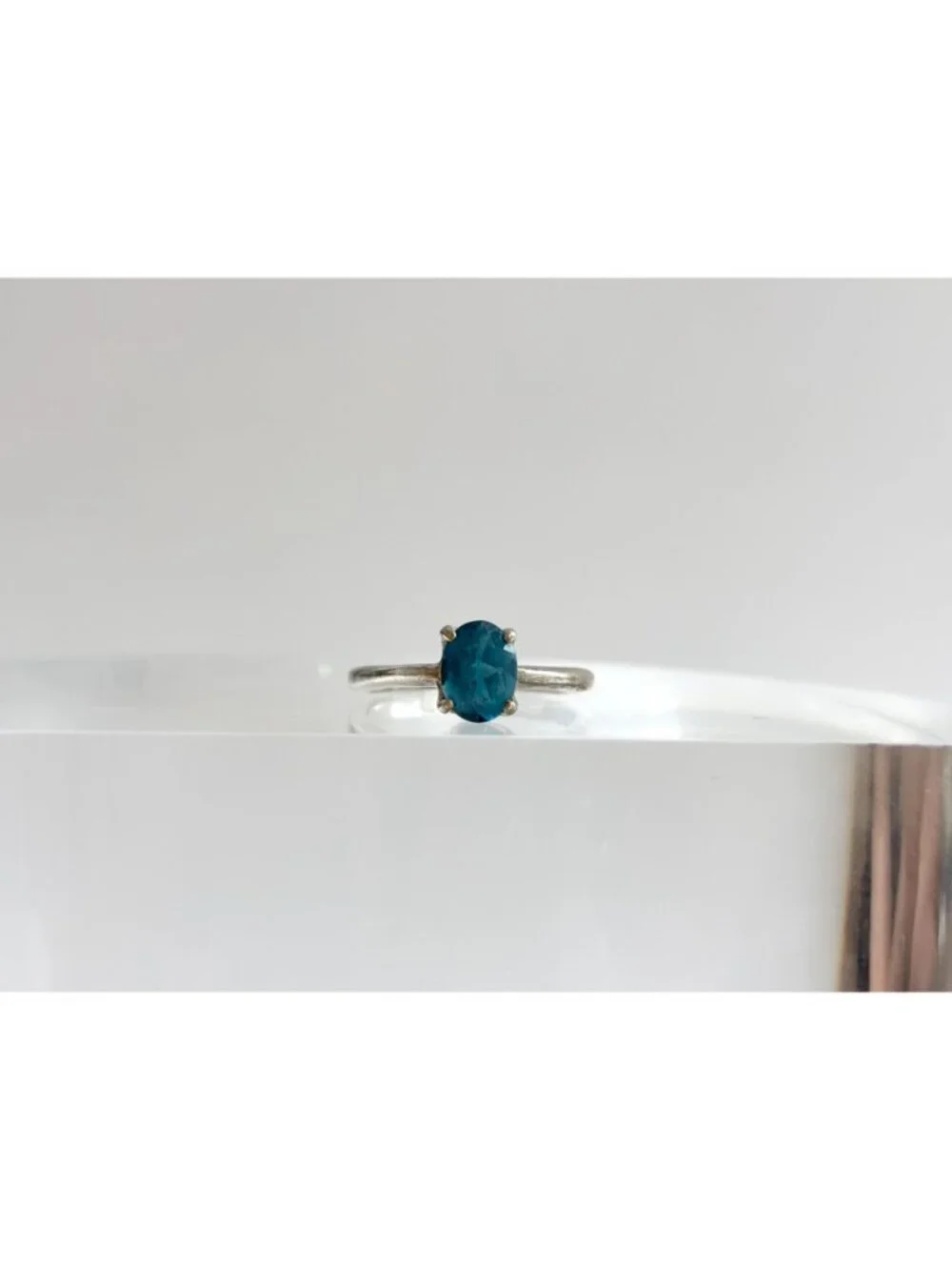 Kyanite Oval Cut Gemstone Minimalist Sterling Silver 925 Vintage Ring - sz 7.5